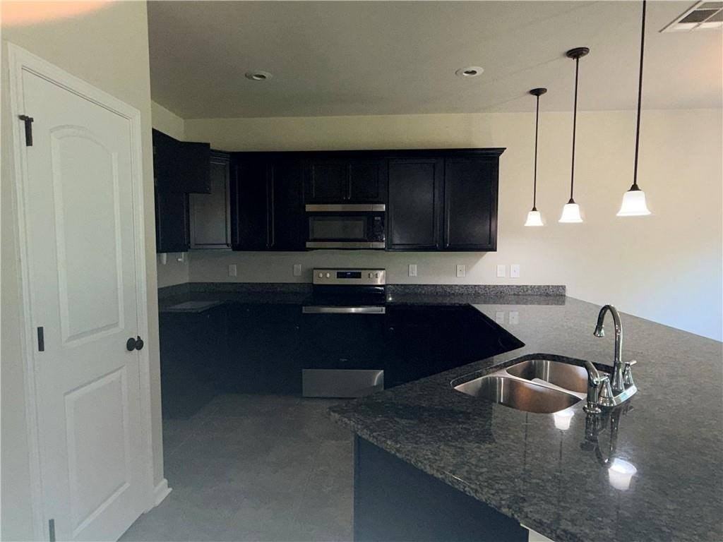42225 Atmore Pl - Photo 5 of 21