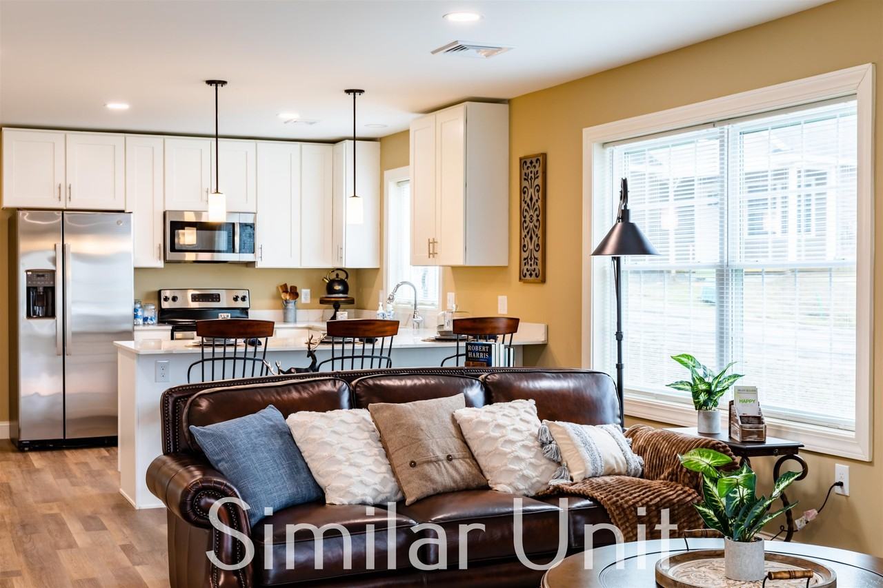 81 Mark Dr #81MD - Photo 3 of 25