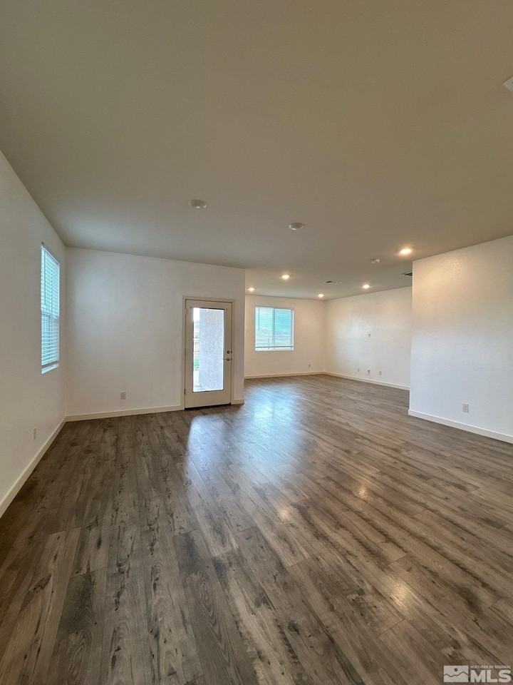 1451 Granary Park Ave - Photo 6 of 21
