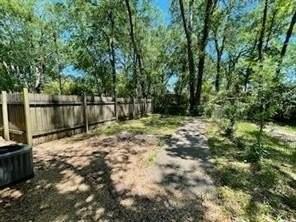 210 N Ruland St #B - Photo 2 of 7