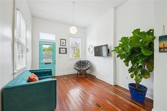2713 2nd St - Photo 4 of 26