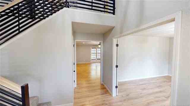 7841 S Hickory Ct - Photo 2 of 35