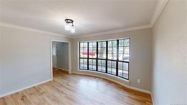 7841 S Hickory Ct - Photo 6 of 35