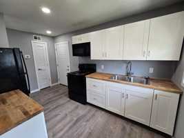 featured image of 109 Ludland DriveUnit 7 #1