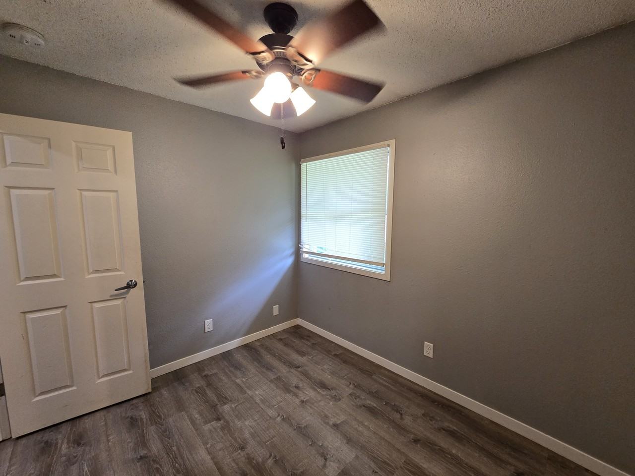 109 Ludland DriveUnit 7 #1 - Photo 7 of 12