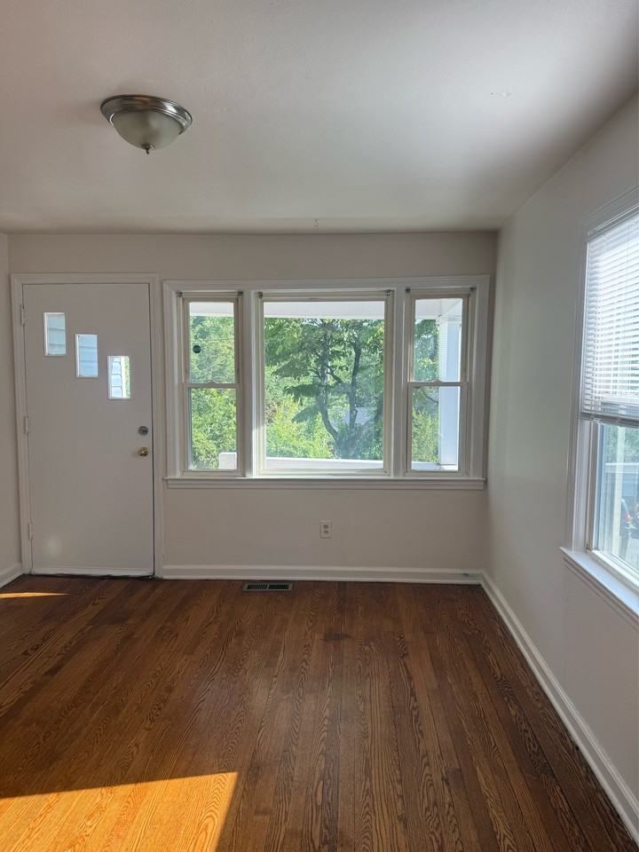 3821 Vermont Ave Nw #1 - Photo 3 of 8