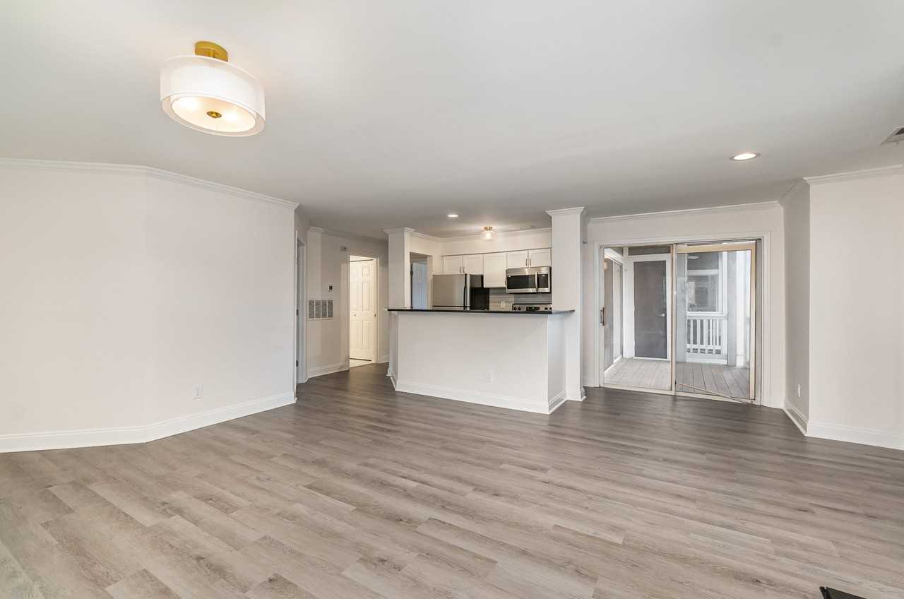 2512 Cranbrook Ln #1 - Photo 6 of 16