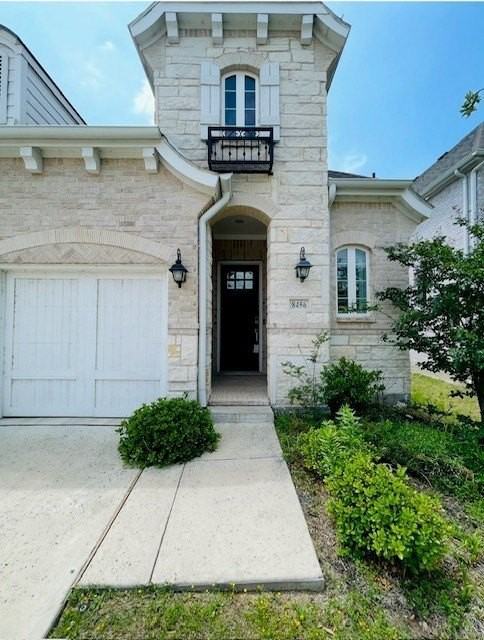 8456 Colburn - Photo 2 of 5