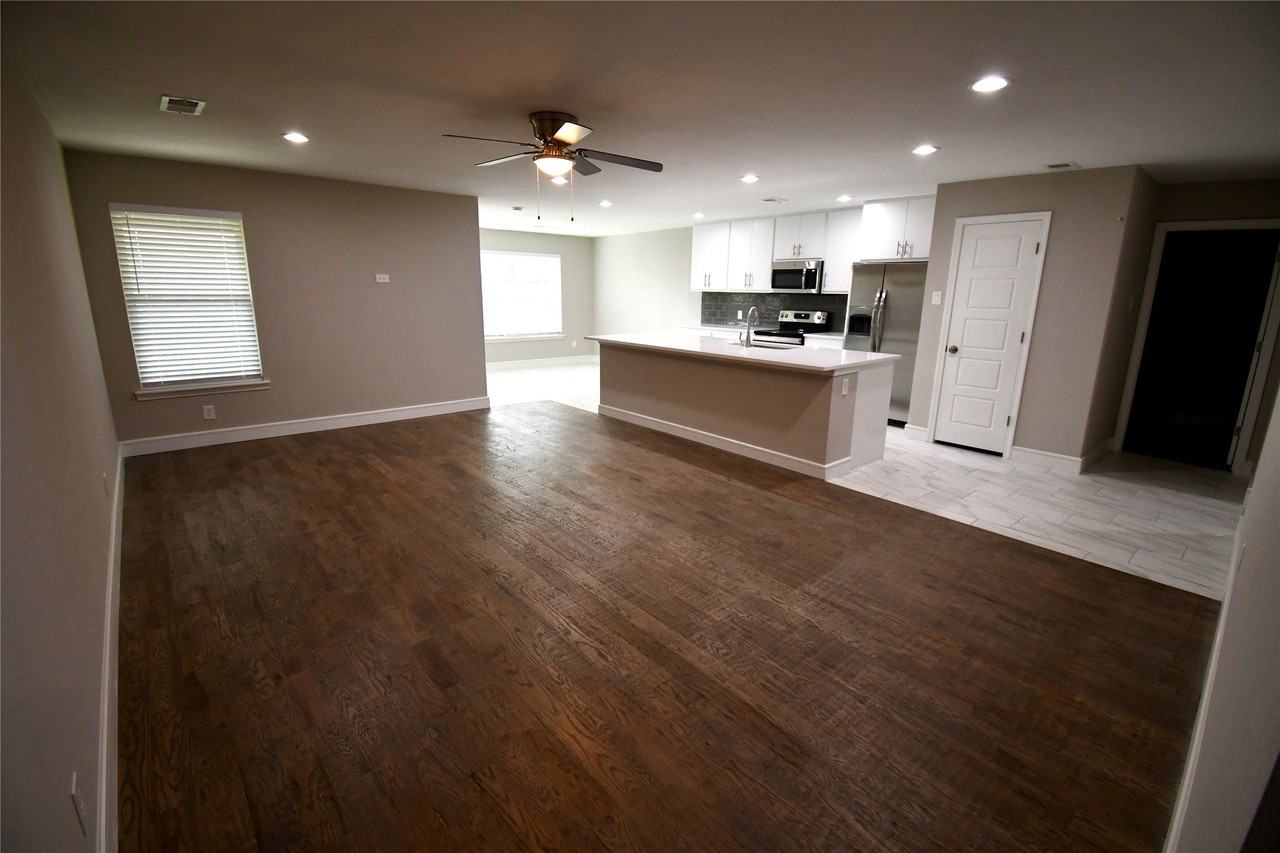 1204 Jeffery Trl - Photo 7 of 29