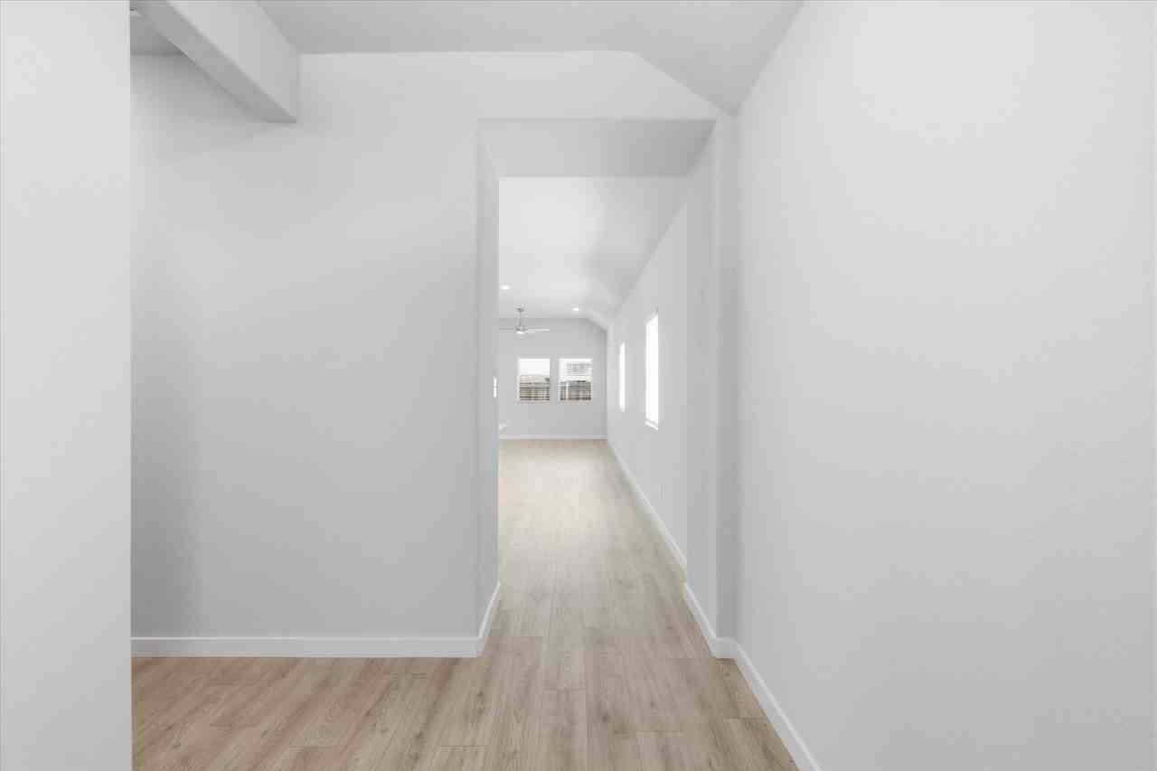 508 Green Grass Dr - Photo 4 of 40