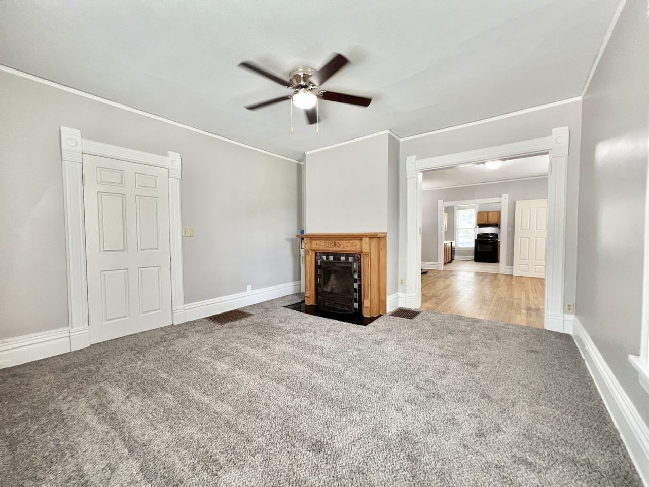 28 N Atwood Ave #1 - Photo 4 of 10