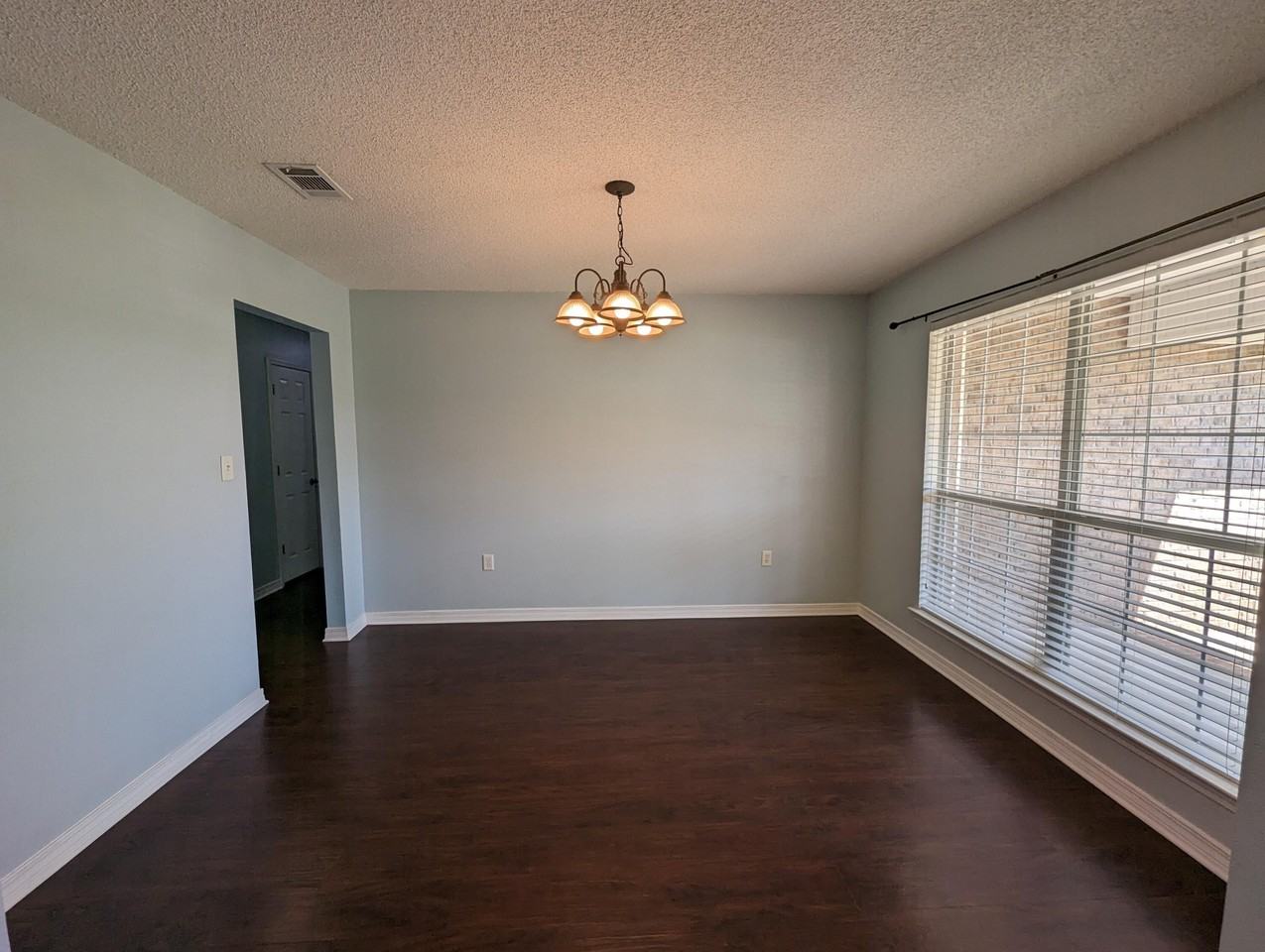 9903 Parker Lake Cir - Photo 3 of 35