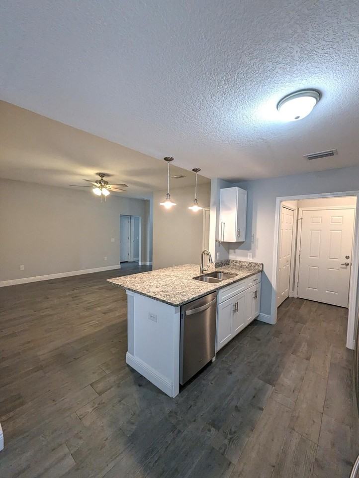 6762 Valerie Ln - Photo 6 of 30