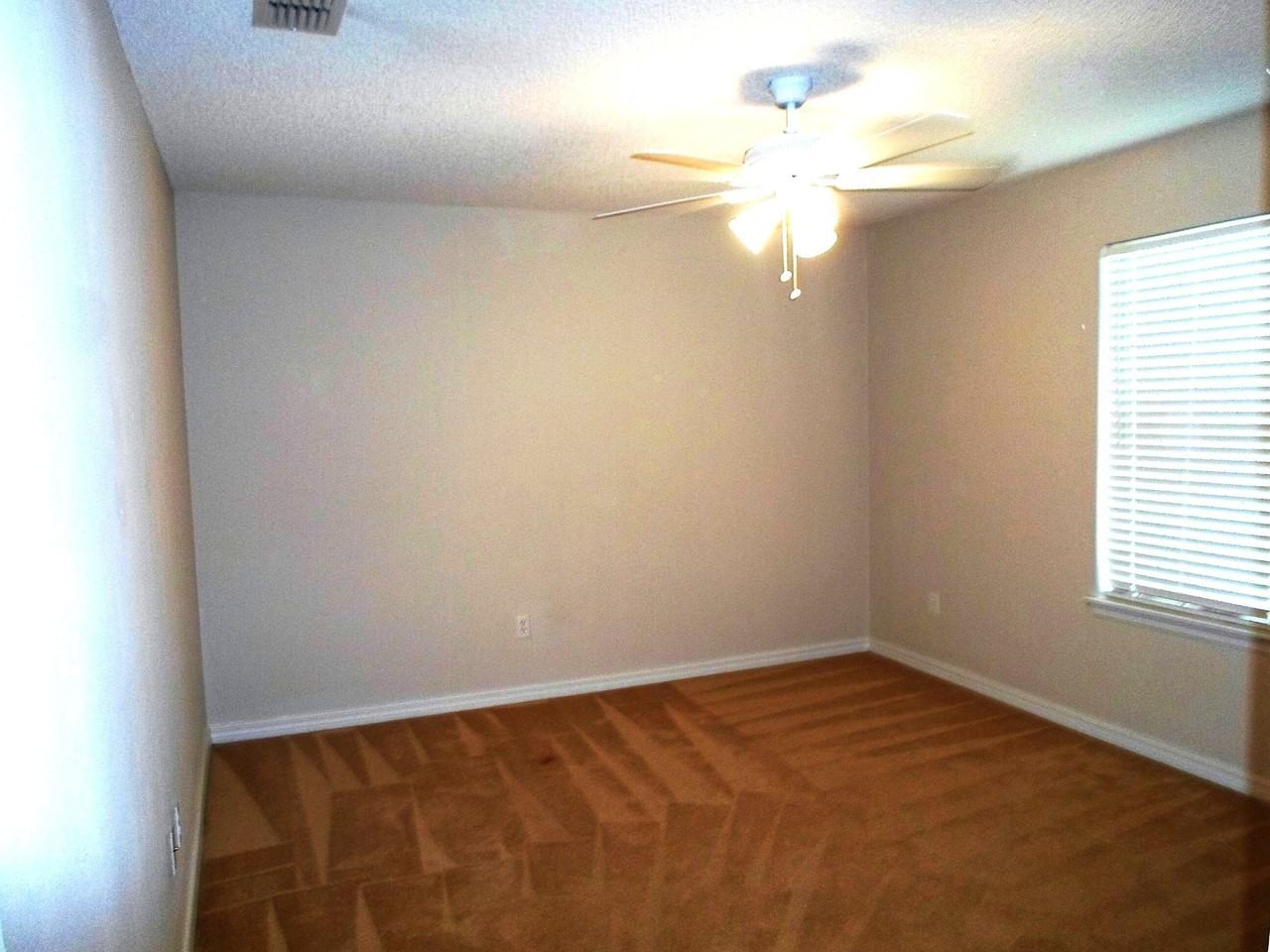 2045 Catline Cir - Photo 6 of 14