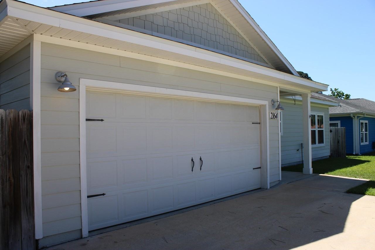 2164 Wind Trace Rd N - Photo 5 of 28