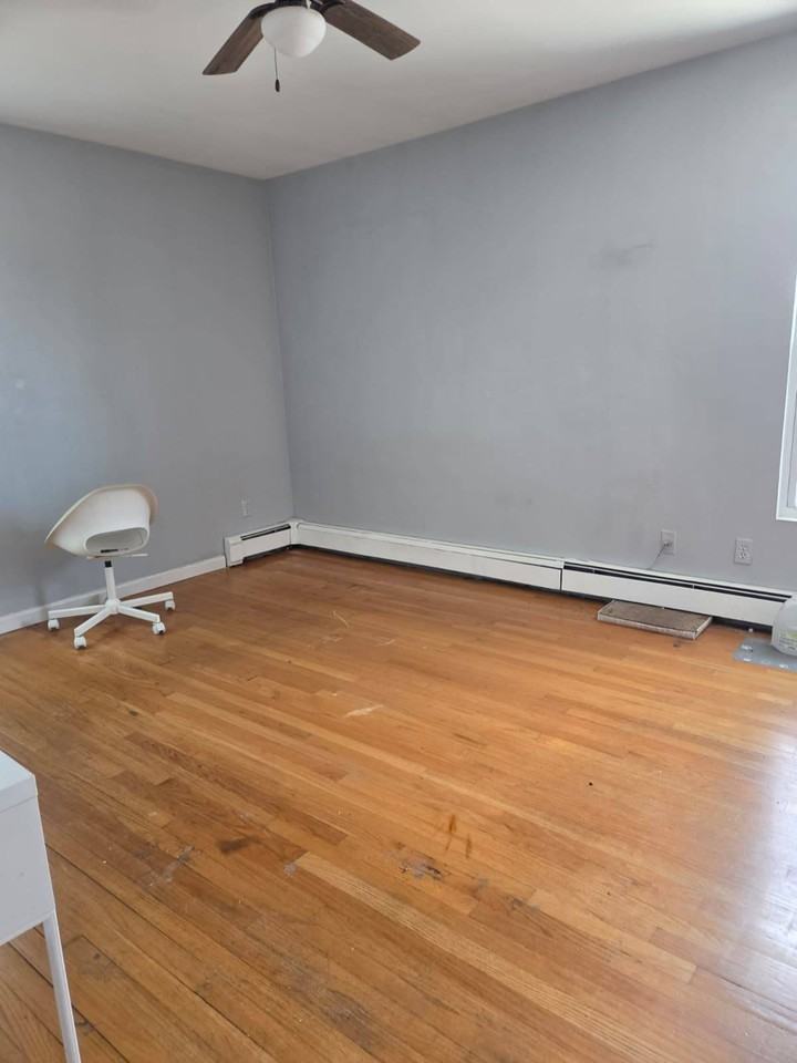 Valcour Ave - Photo 4 of 11