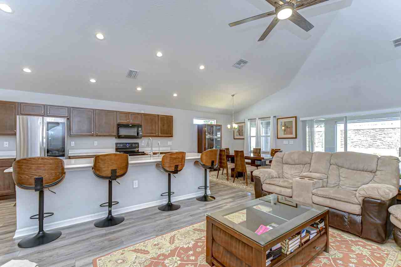 6731 Castle Green Pl #1 - Photo 4 of 10