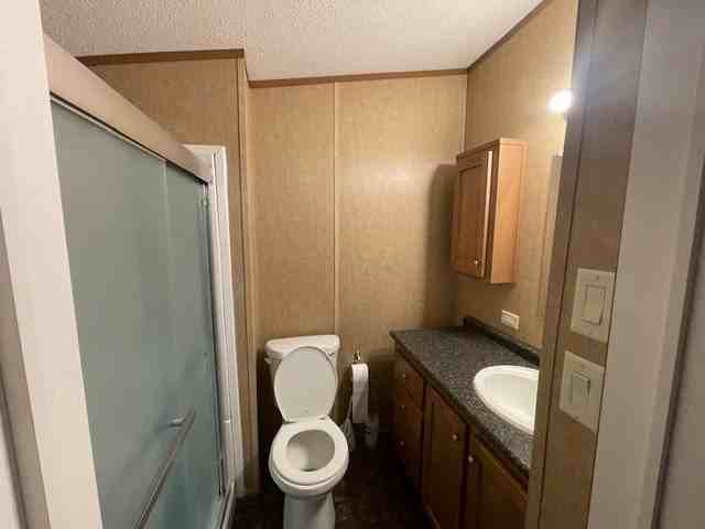 201 N Eric Ave - Photo 5 of 16