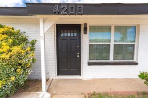 featured image of 4209 Redbud Ave
