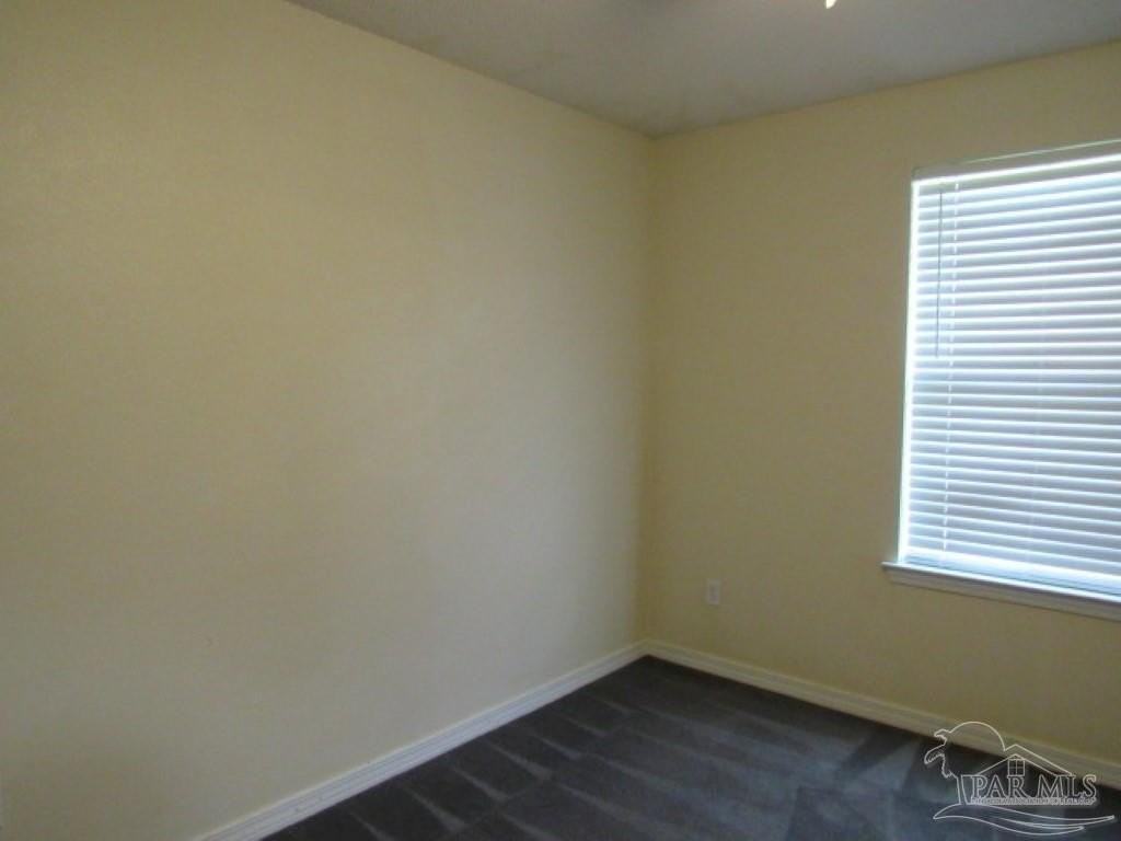 133 Windward Ct - Photo 3 of 12