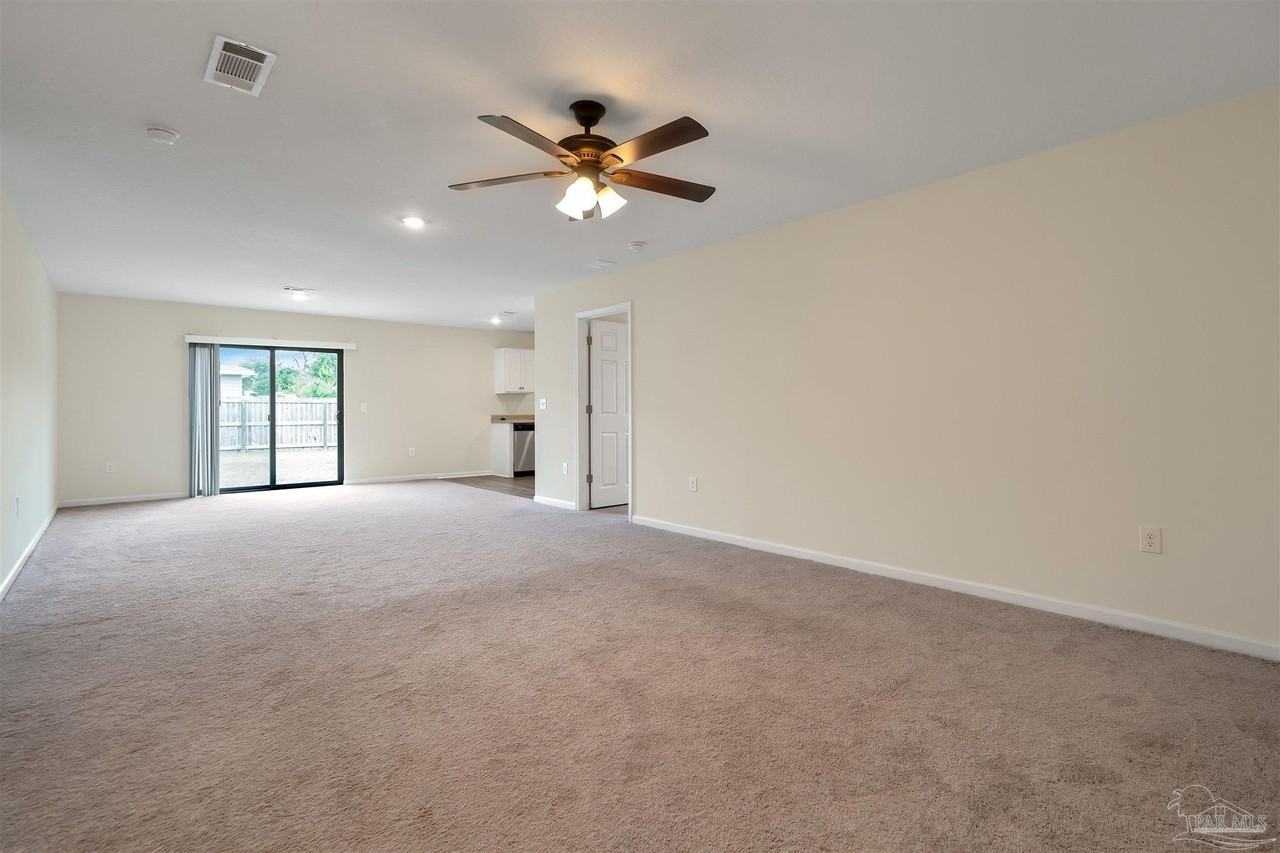 8724 Schooner Ln - Photo 2 of 17