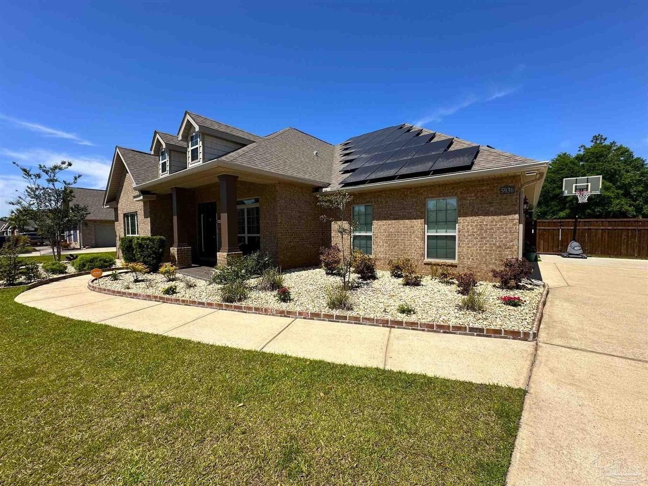 5936 Willesby Dr - Photo 4 of 30