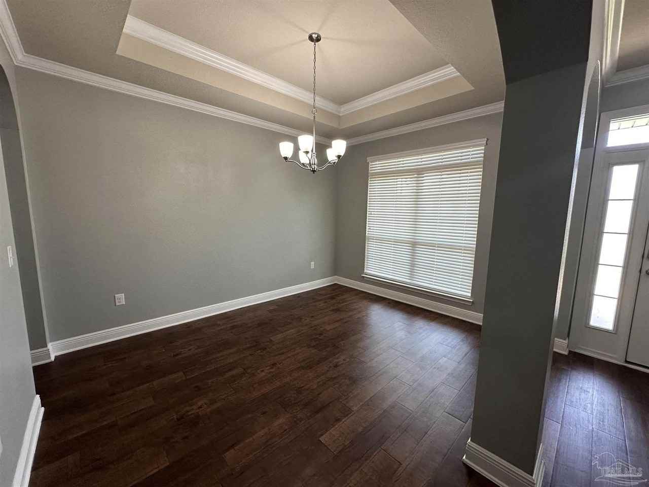 5936 Willesby Dr - Photo 7 of 30