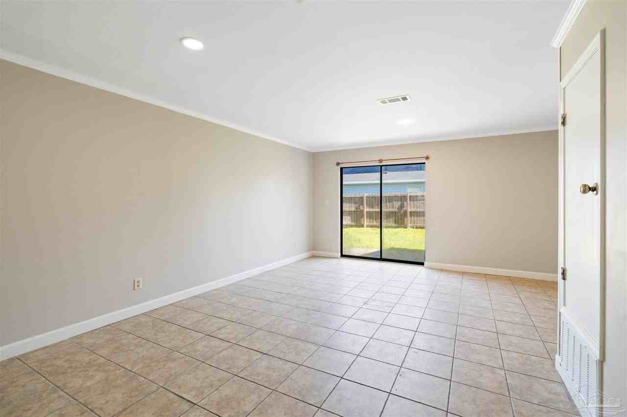 7250 Hilburn Rd #3A - Photo 4 of 11
