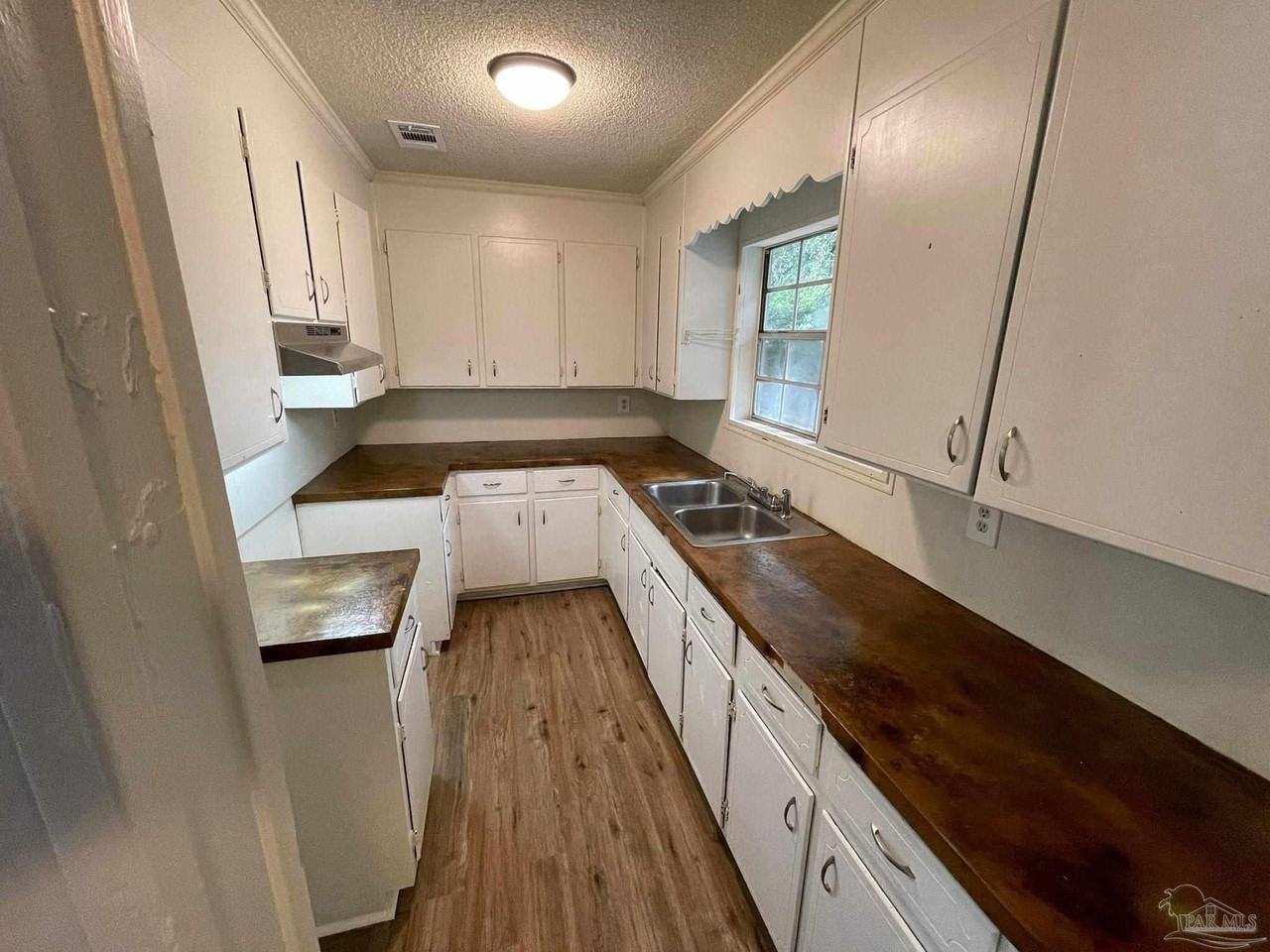 4509 Ellysee Way - Photo 4 of 23