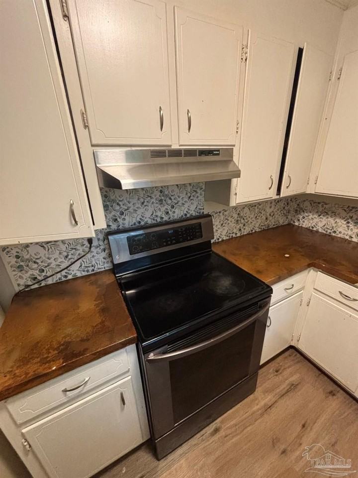 4509 Ellysee Way - Photo 5 of 23