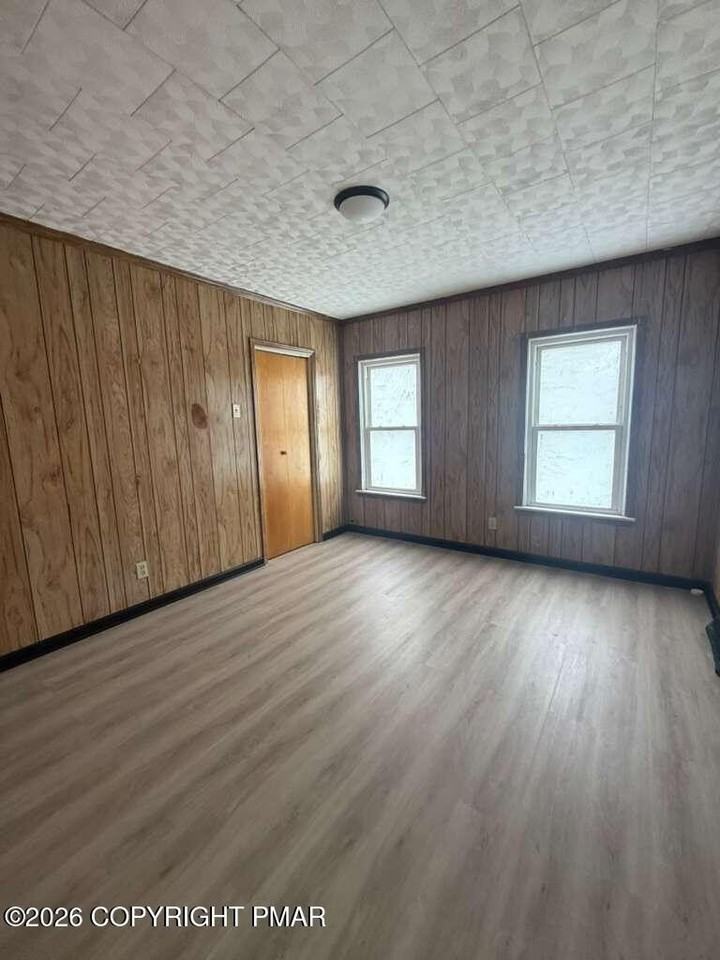 76 Wadham St - Photo 4 of 8