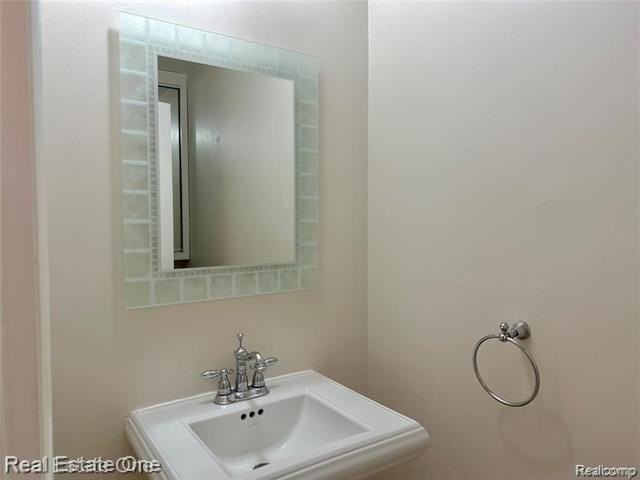 26950 Rochelle St - Photo 7 of 17