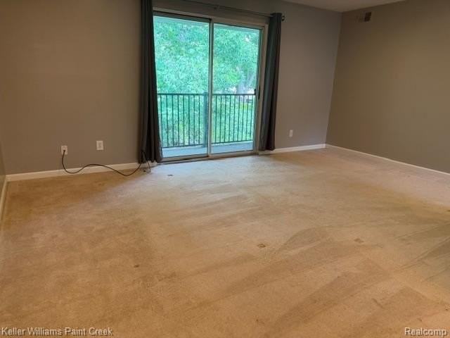 42630 Plymouth Hollow Dr - Photo 4 of 16