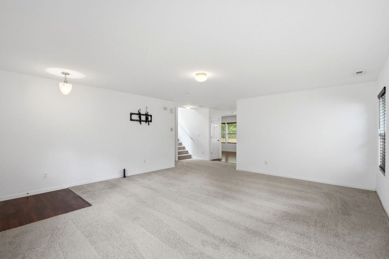 1906 Treefrog Ct - Photo 5 of 45