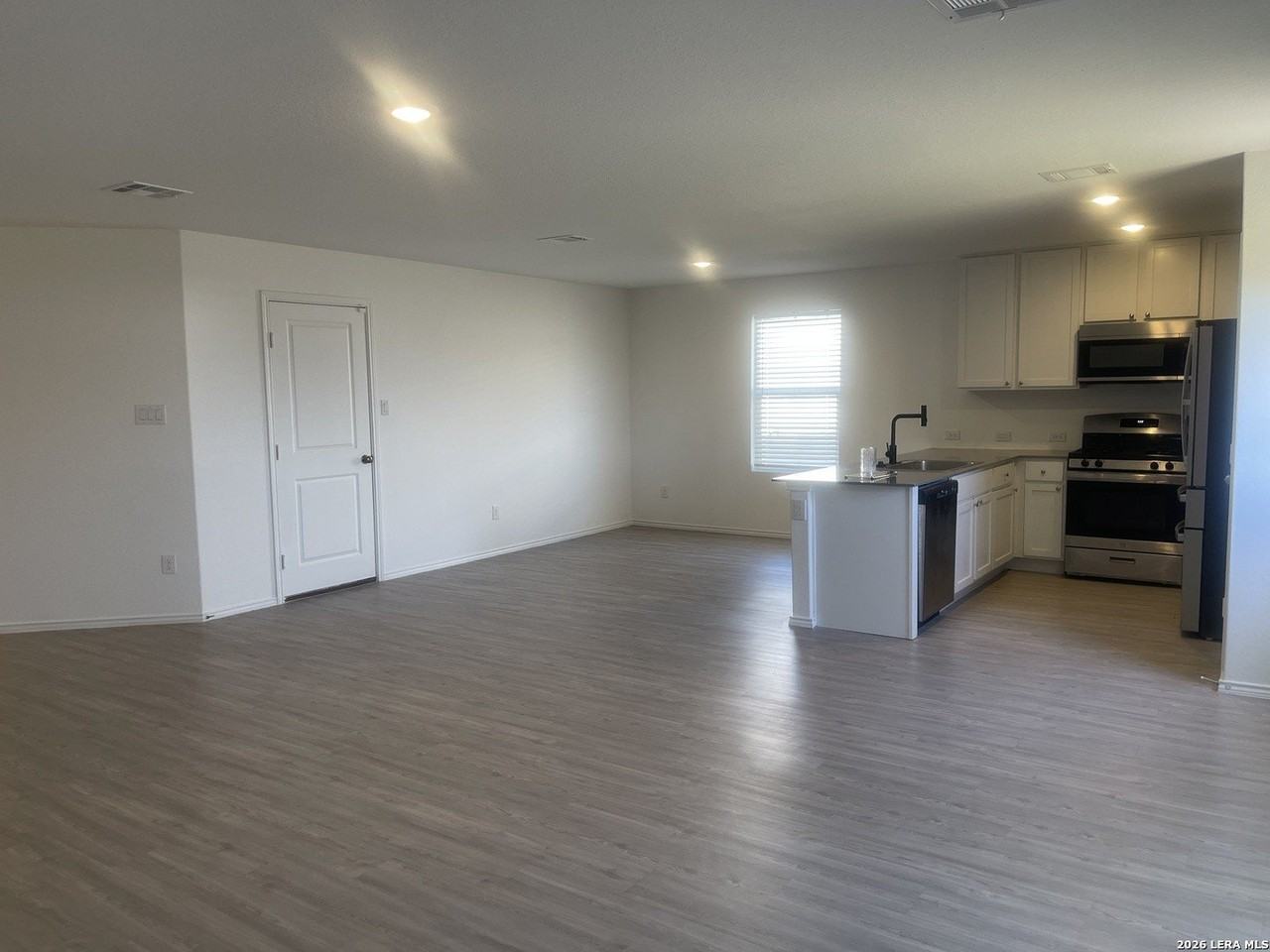 9118 Selene Pl - Photo 3 of 6