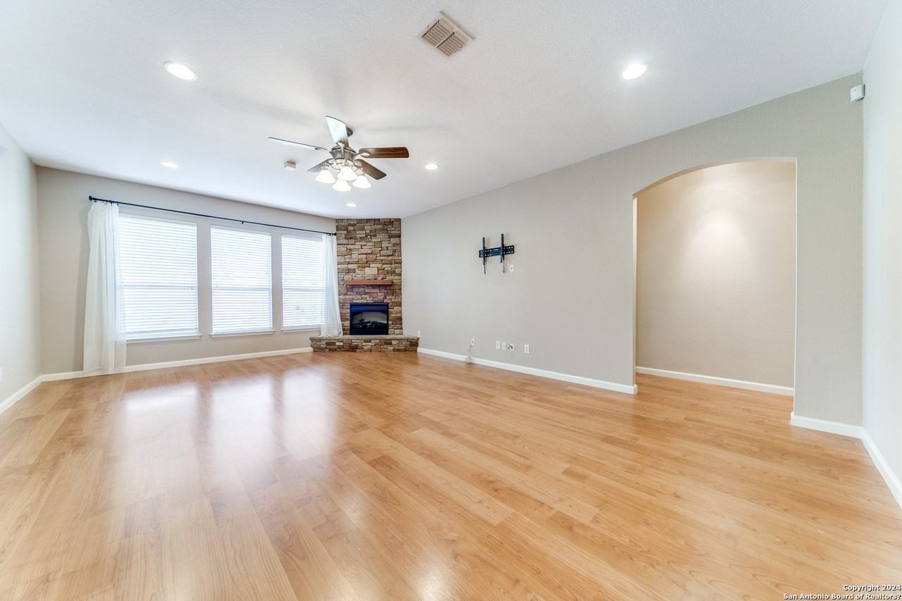 105 Winding Path - Photo 3 of 17