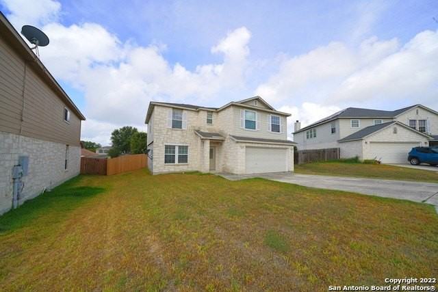 109 Willow Hl - Photo 4 of 40