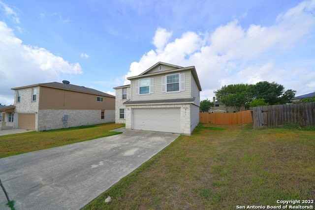 109 Willow Hl - Photo 6 of 40