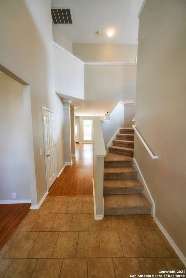 4736 Green Bluff Dr - Photo 4 of 48