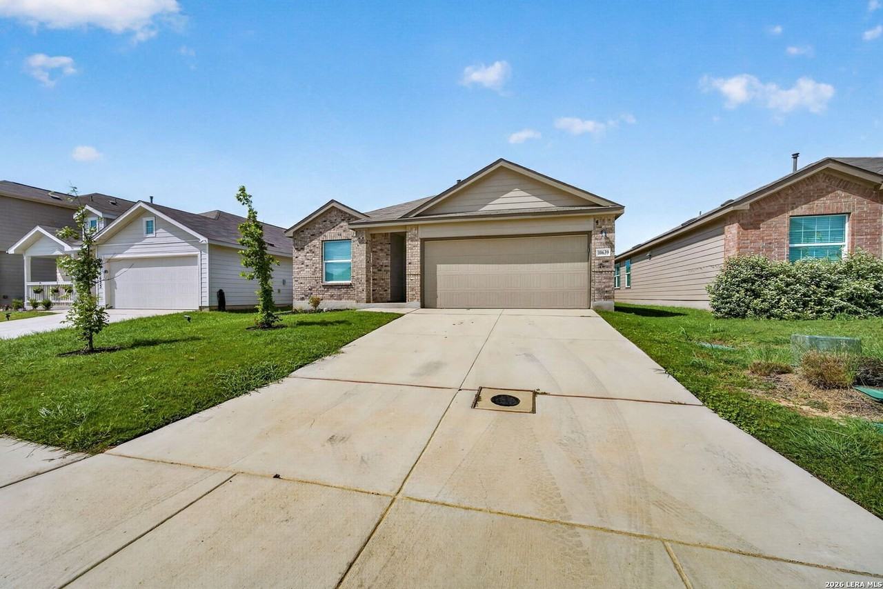 10639 Vinateros Dr - Photo 3 of 29