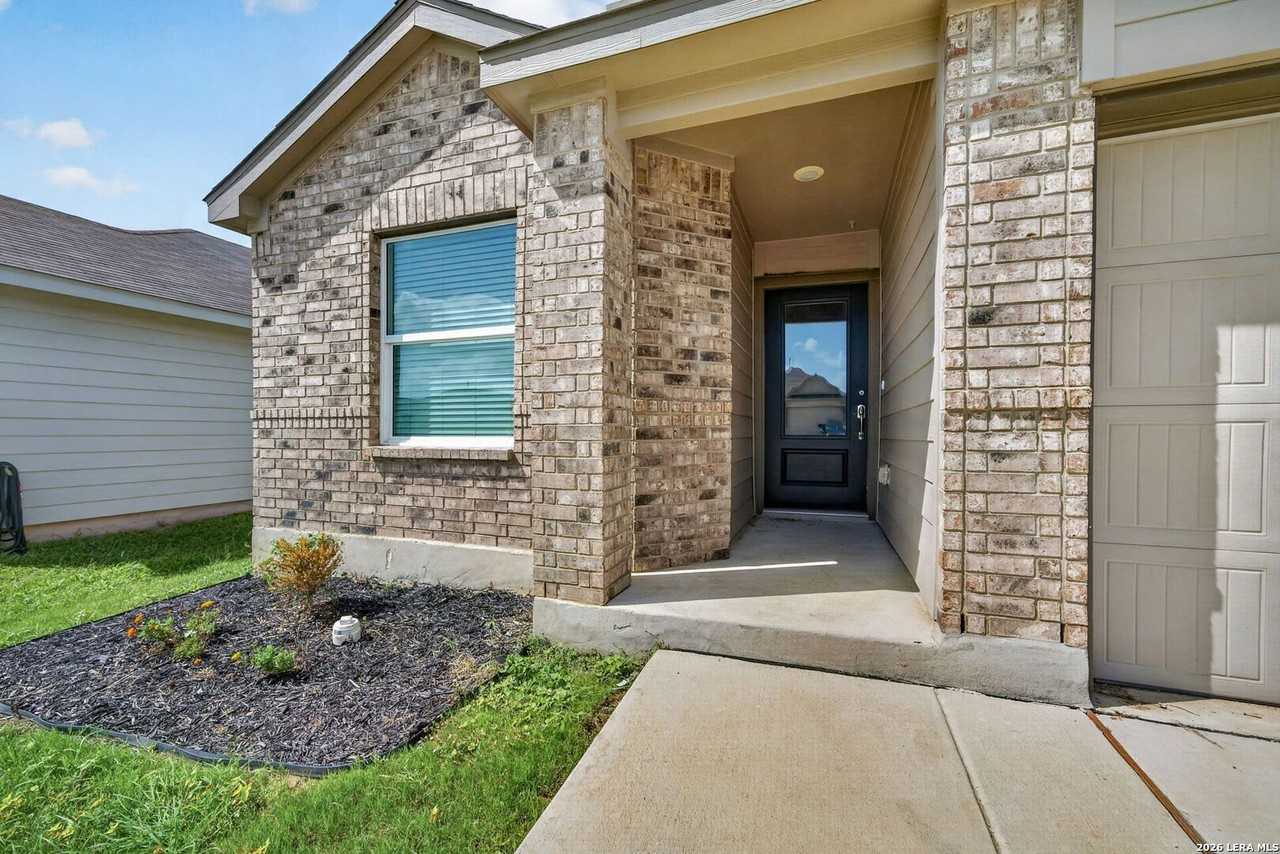 10639 Vinateros Dr - Photo 4 of 29