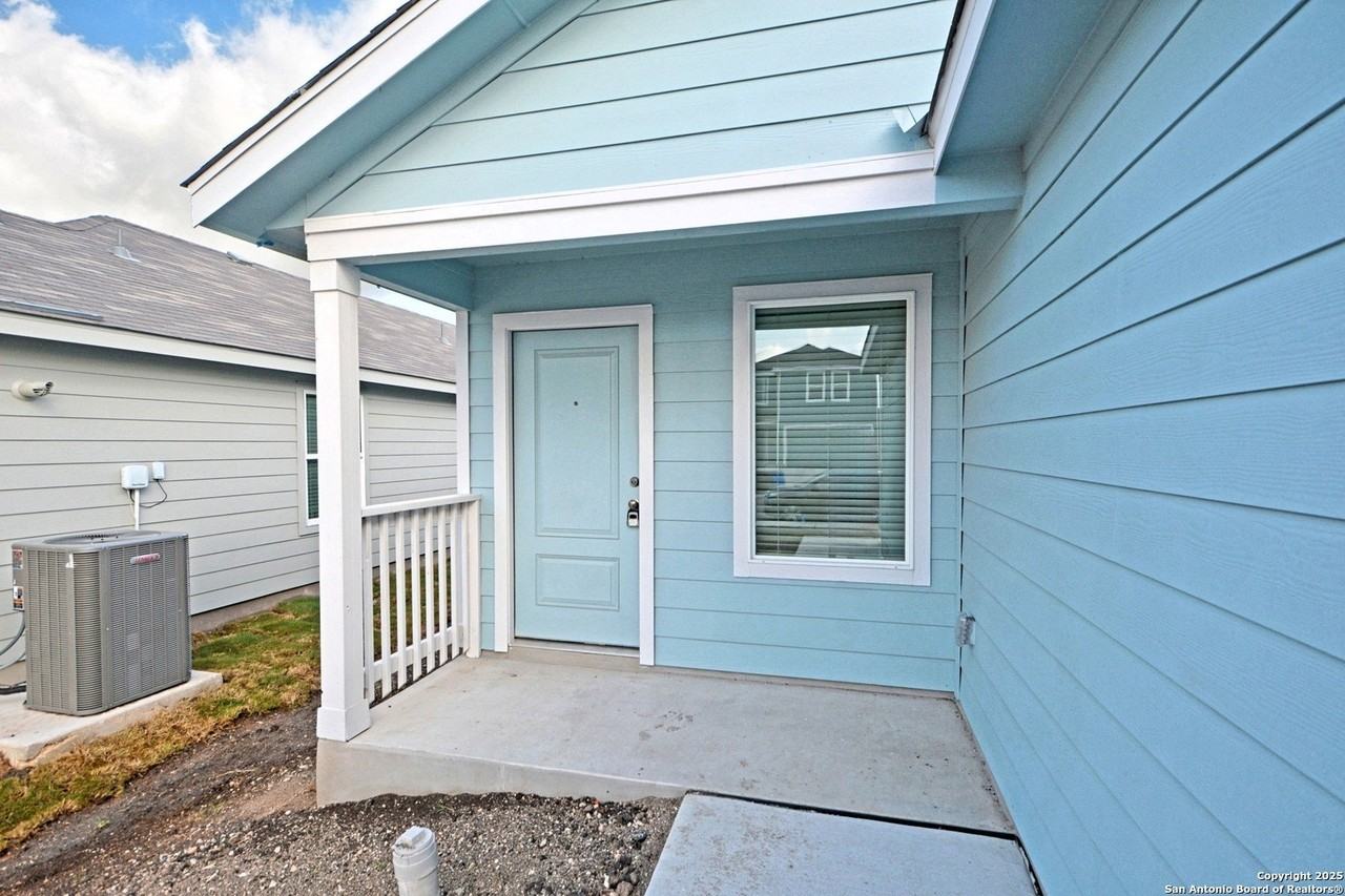 3744 Axis Hill St - Photo 2 of 23
