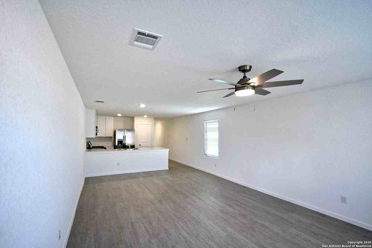 3744 Axis Hill St - Photo 7 of 23