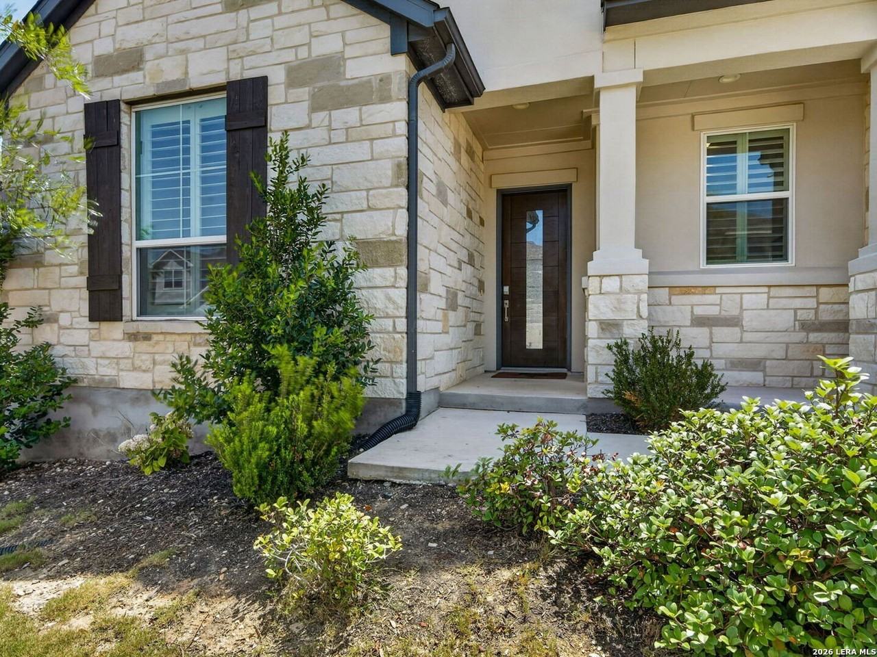 1525 Escarpment - Photo 4 of 46