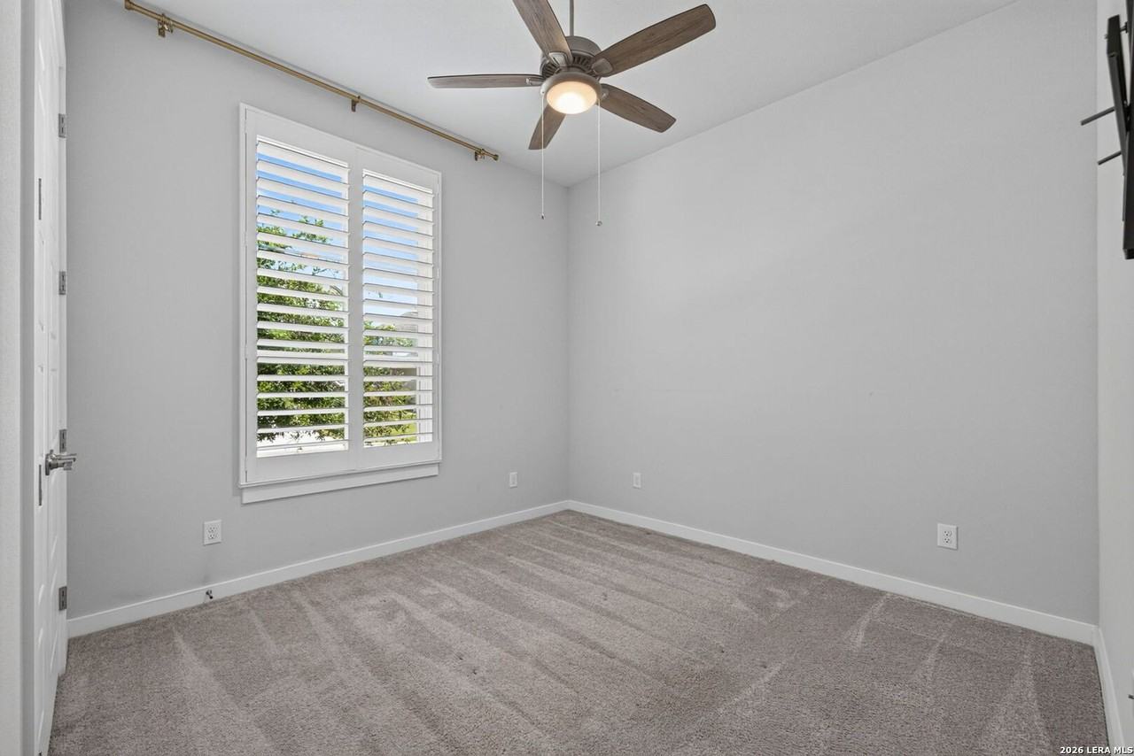 1525 Escarpment - Photo 7 of 46