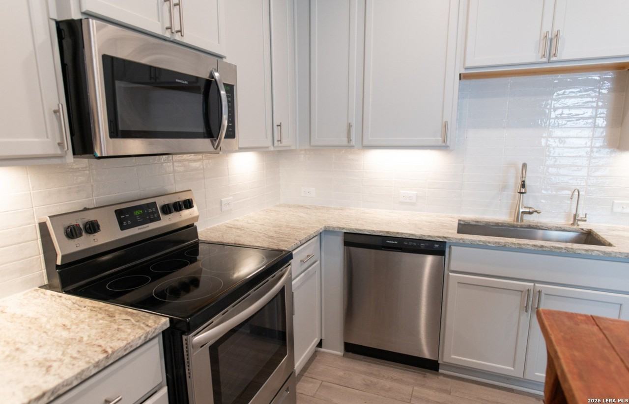 891 Farmhouse Trl - Photo 5 of 14