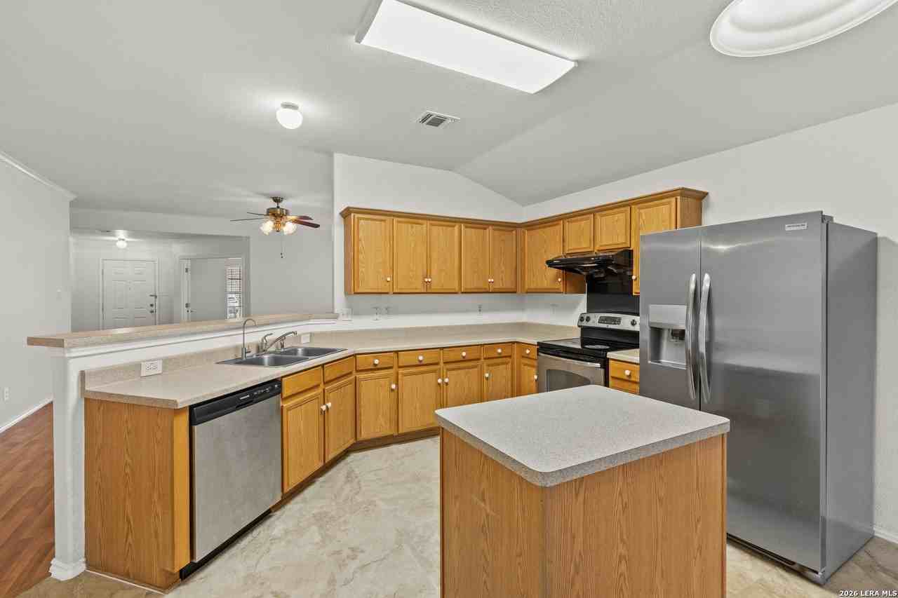 6623 Kirk Ln - Photo 4 of 20