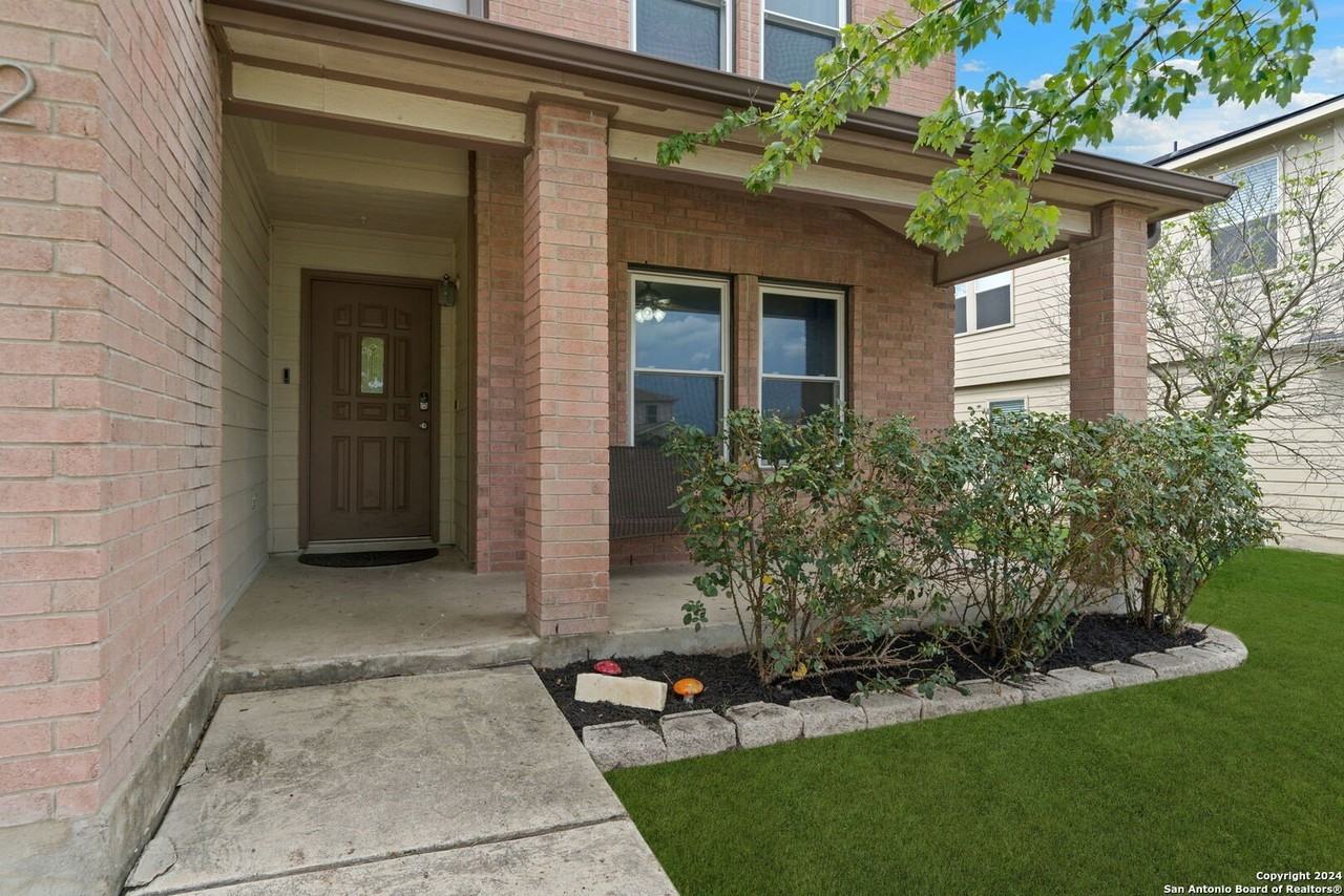 232 N Willow Way - Photo 4 of 26