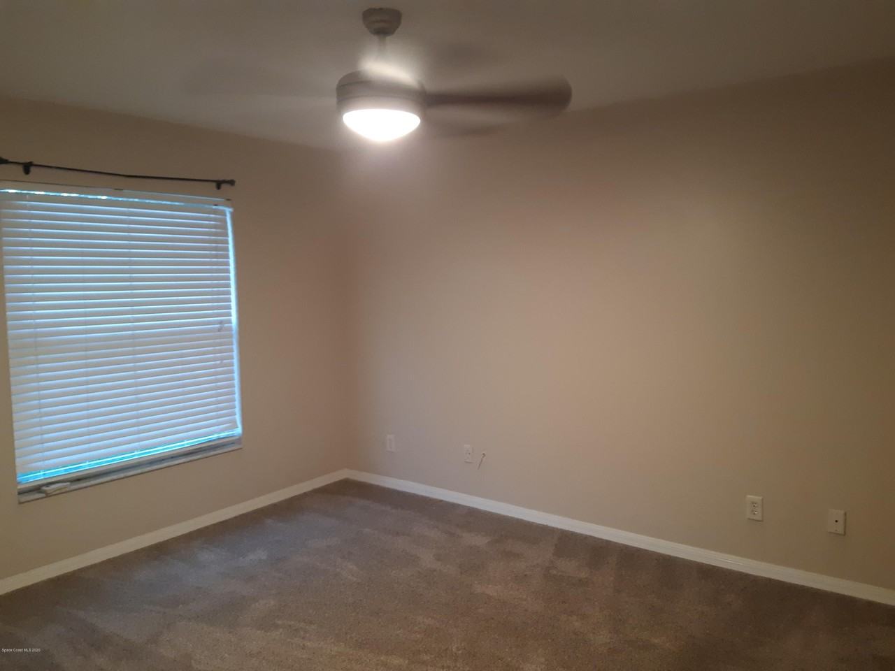 5937 Aires Ave - Photo 6 of 10