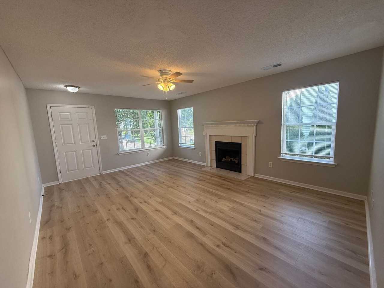 1770 Baylor Dr - Photo 3 of 23